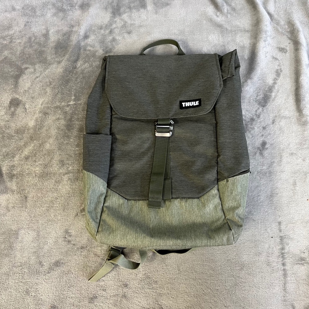 Thule Stravan Backpack Unisex OS Green Grey Laptop Sleeve Commuter Bag